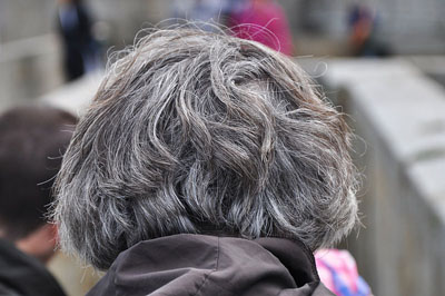 do's and don'ts of gray hair